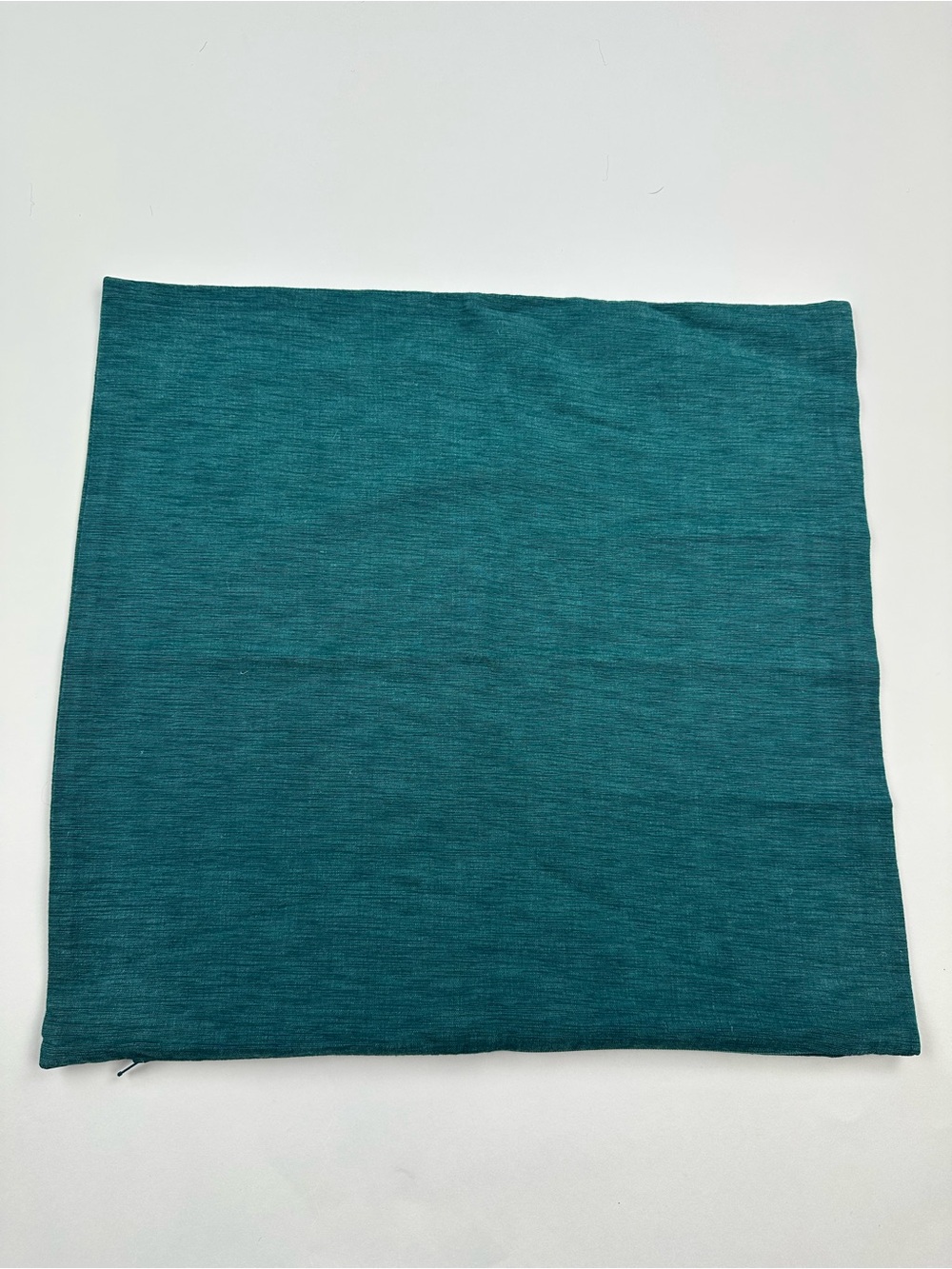 Crate & Barrel Linden Pillow Case in Peacock Size 18 x 18 inches. - Picture 3 of 8